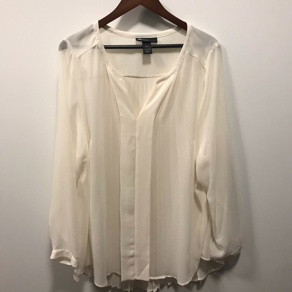 Lane Bryant 22-24 Cream Sheer Blouse